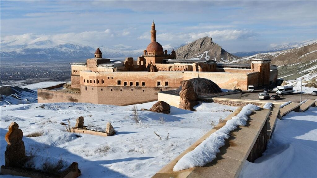 Ishak Pasha Palace