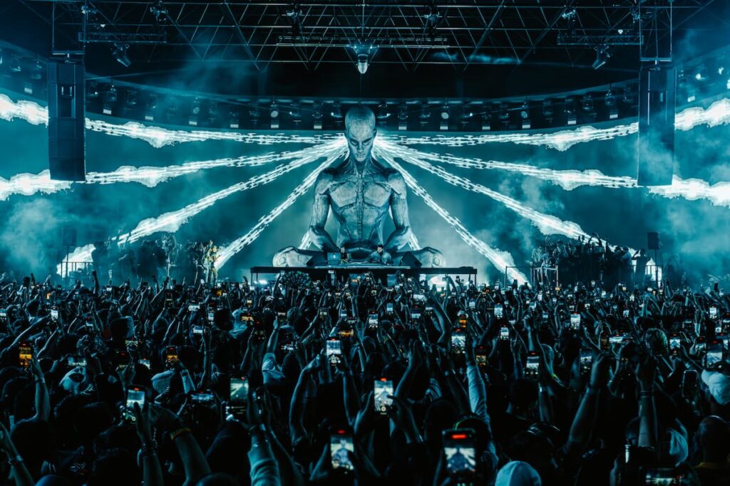 Mathame present NEO at Ushuaïa Dubai Harbour Experience